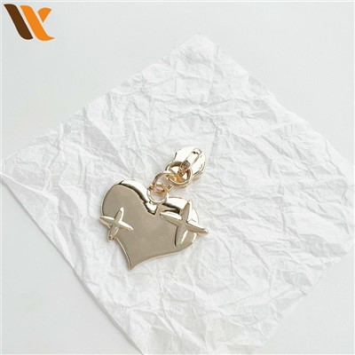 Wholesale Exquisite Heart Shape Zipper Puller